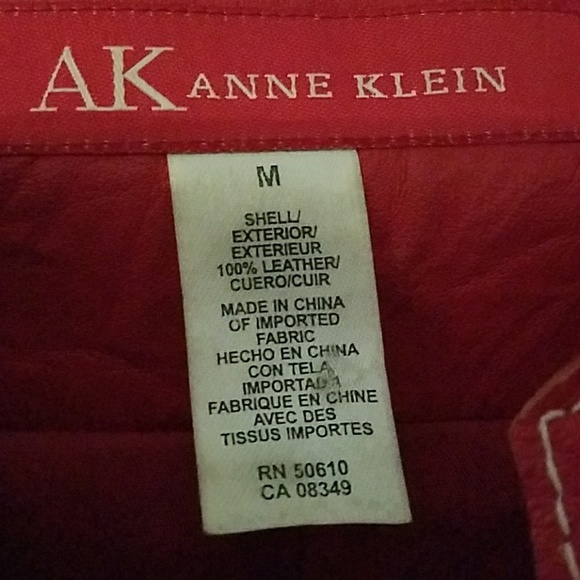 Jackets - Picture 3 of 4